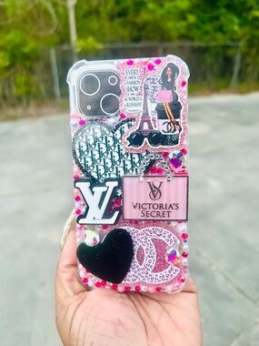 iPhone 13🩷Phone Case